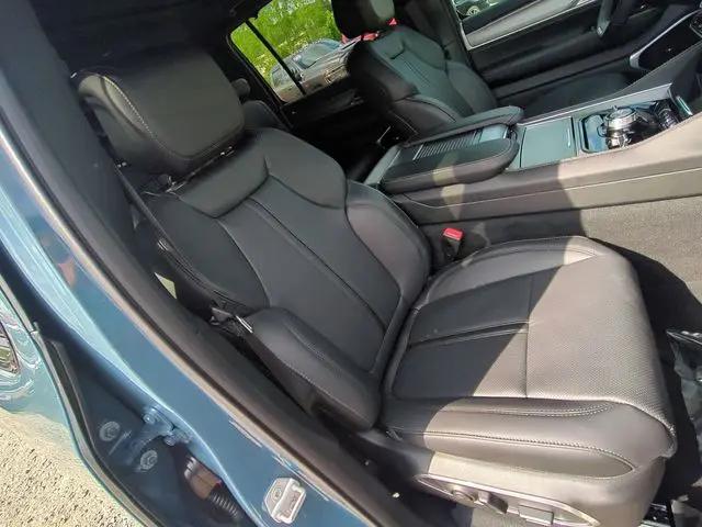 2026 Jeep Grand Wagoneer Limited Reserve 4x4