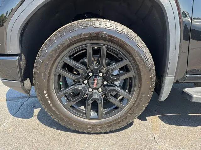 2025 GMC Sierra 1500 4WD Crew Cab Short Box Elevation with 3SB