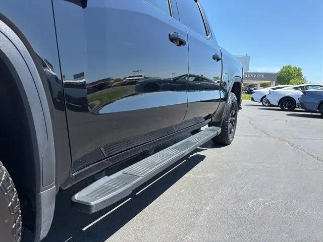 2025 GMC Sierra 1500 4WD Crew Cab Short Box Elevation with 3SB