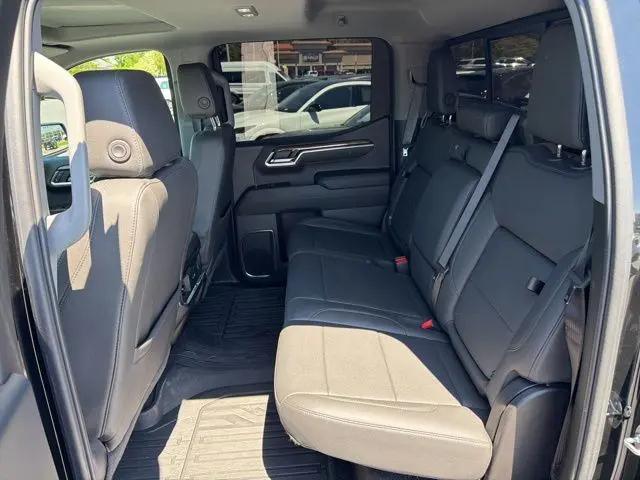 2025 GMC Sierra 1500 4WD Crew Cab Short Box Elevation with 3SB