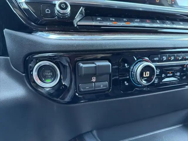 2025 GMC Sierra 1500 4WD Crew Cab Short Box Elevation with 3SB