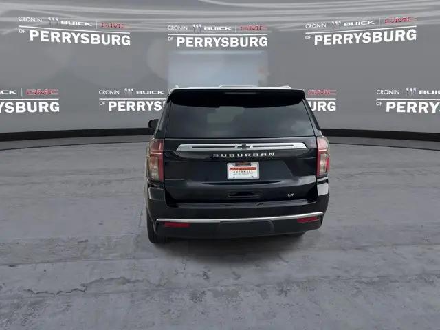 2021 Chevrolet Suburban 4WD LT