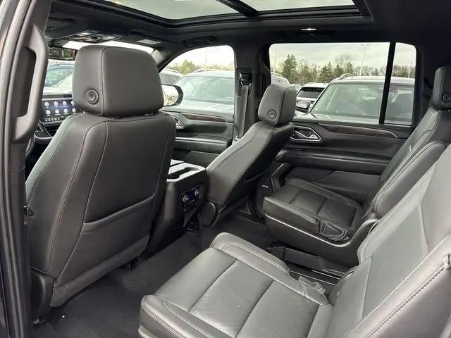 2021 Chevrolet Suburban 4WD LT