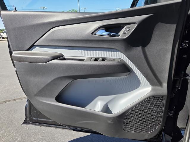 2027 Chevrolet Bolt LT FWD