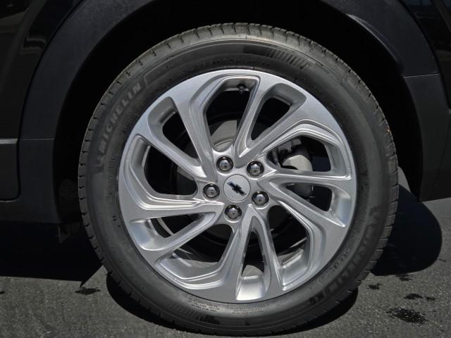 2027 Chevrolet Bolt LT FWD