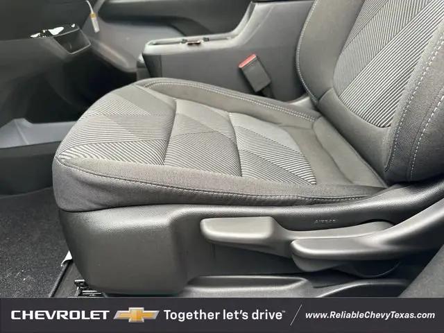 2027 Chevrolet Bolt LT FWD