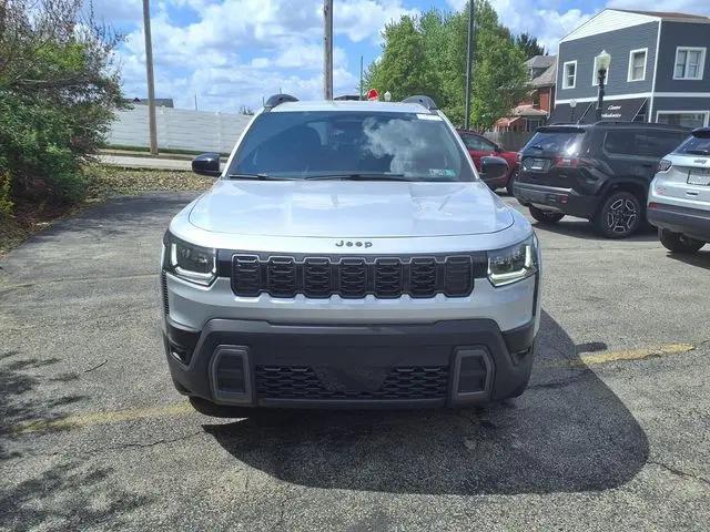2026 Jeep Cherokee Laredo 4x4
