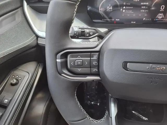 2026 Jeep Cherokee Laredo 4x4