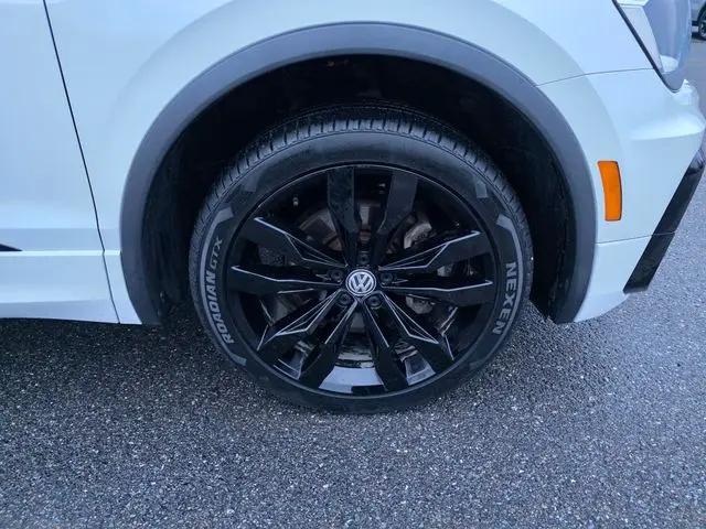 2021 Volkswagen Tiguan 2.0T SE R-Line Black