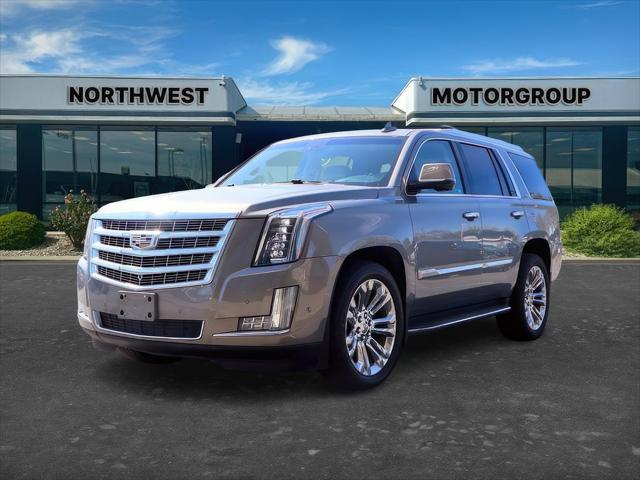 2018 Cadillac Escalade Luxury