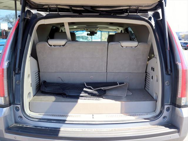 2018 Cadillac Escalade Luxury