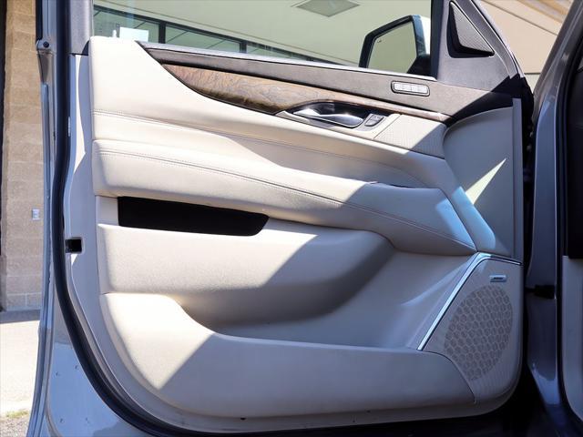 2018 Cadillac Escalade Luxury