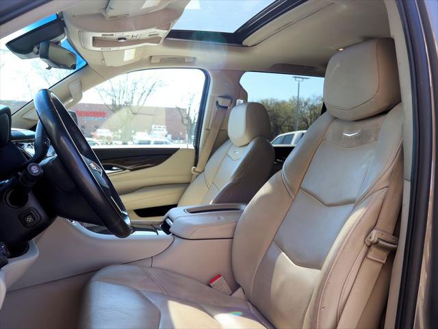 2018 Cadillac Escalade Luxury