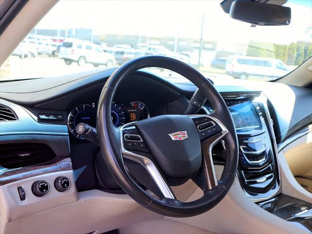 2018 Cadillac Escalade Luxury