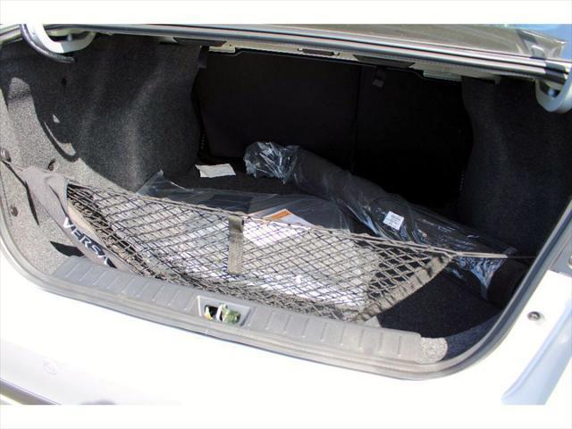 2025 Nissan Versa 1.6 SR