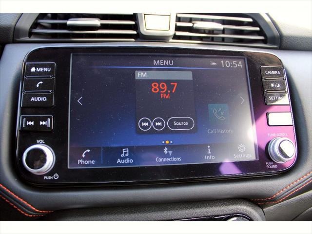 2025 Nissan Versa 1.6 SR