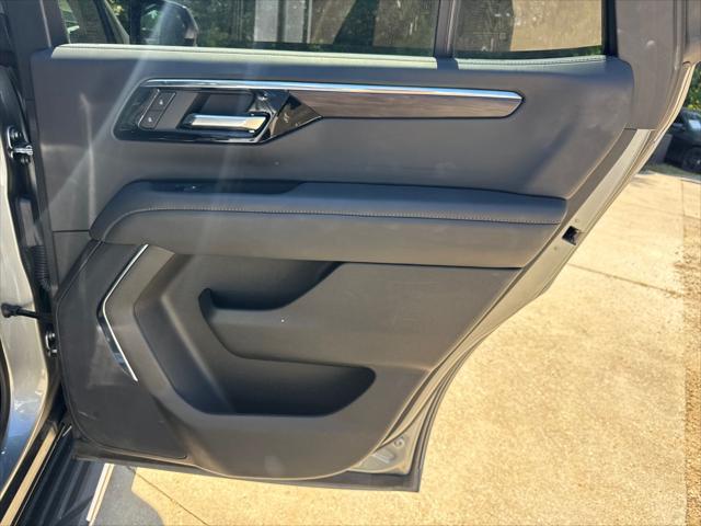 2025 Chevrolet Tahoe 4WD LT