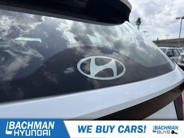 2026 Hyundai Tucson Hybrid Blue SE