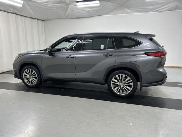 2021 Toyota Highlander Platinum