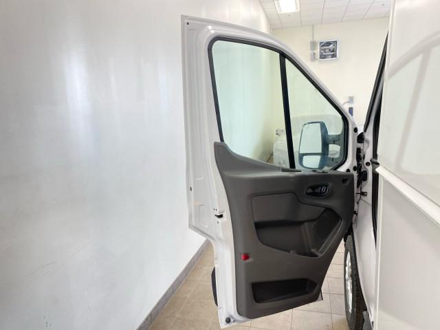 2026 Ford Transit Cutaway T-350 RWD SRW 138 WB 9500 Gvwr