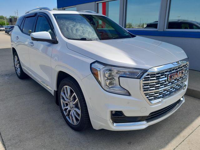 2023 GMC Terrain AWD Denali