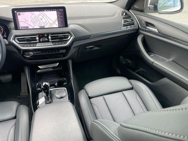 2023 BMW X4 xDrive30i