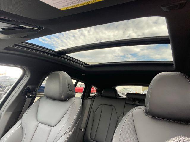 2023 BMW X4 xDrive30i