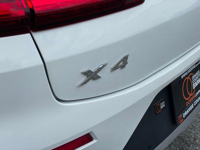2023 BMW X4 xDrive30i