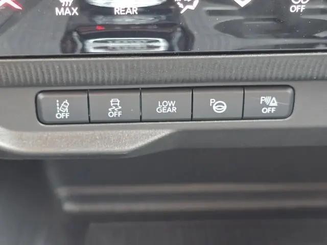 2026 Jeep Cherokee Overland 4x4