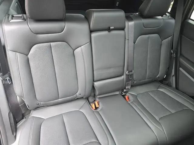 2026 Jeep Cherokee Overland 4x4