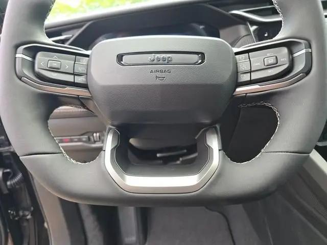 2026 Jeep Cherokee Overland 4x4