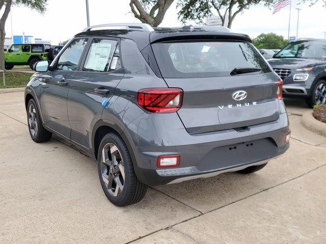 2026 Hyundai Venue SEL w/Two-Tone Roof