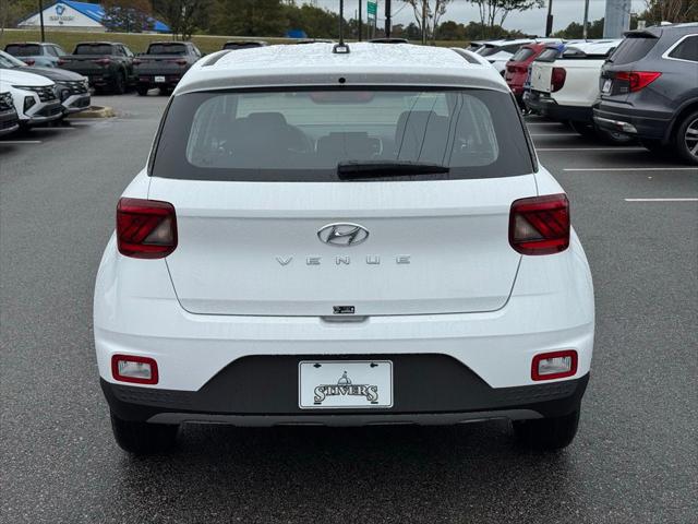 2026 Hyundai Venue SE