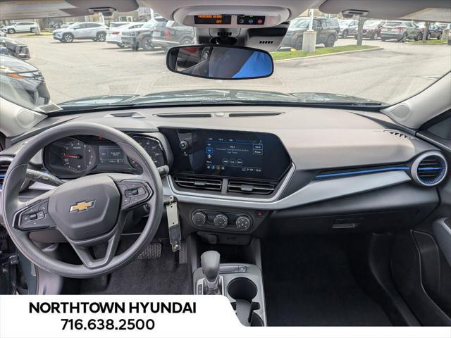 2025 Chevrolet Trax FWD LS