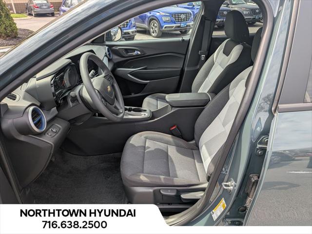 2025 Chevrolet Trax FWD LS