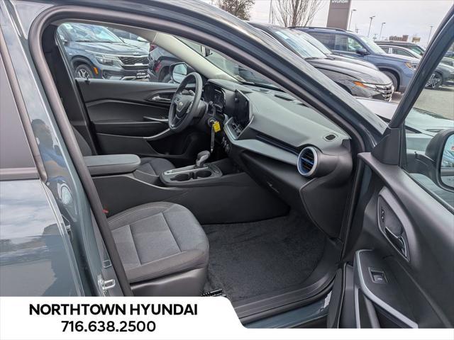 2025 Chevrolet Trax FWD LS
