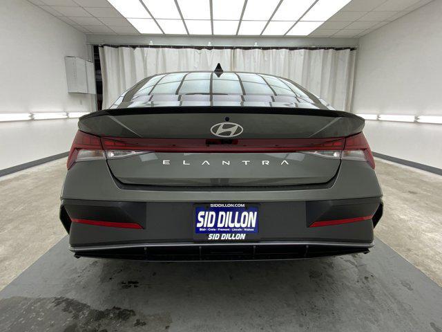 2026 Hyundai Elantra SEL Sport Premium