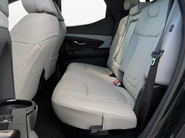 2025 Hyundai Santa Cruz SEL Activity