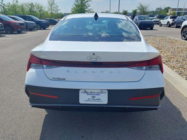 2026 Hyundai Elantra SE