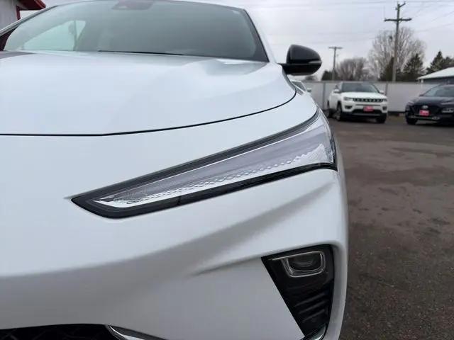 2024 Buick NV Sport Touring FWD