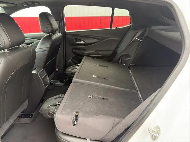2024 Buick NV Sport Touring FWD