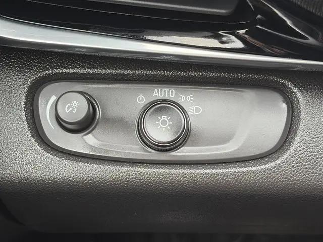 2024 Buick NV Sport Touring FWD