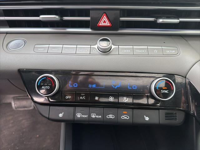 2025 Hyundai Elantra SEL Convenience