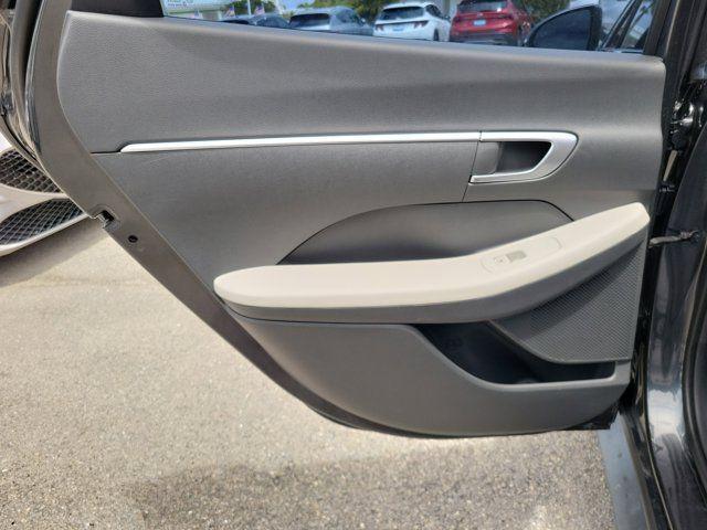 2023 Hyundai Sonata SE