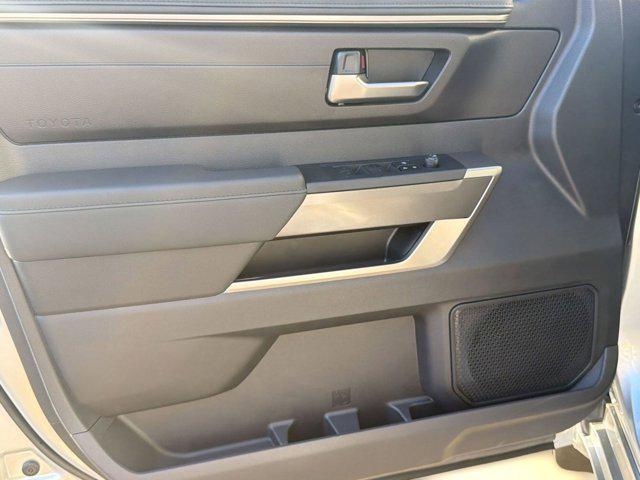 2026 Toyota Tundra SR5 CrewMax 5.5' Bed
