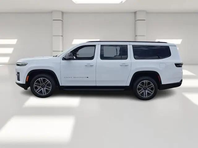 2026 Jeep Grand Wagoneer 4x2