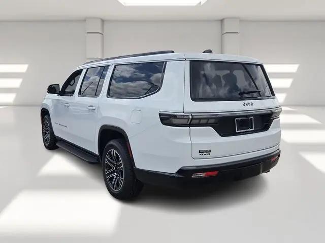 2026 Jeep Grand Wagoneer 4x2