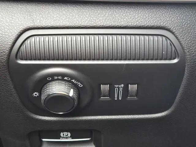 2026 Jeep Grand Wagoneer 4x2