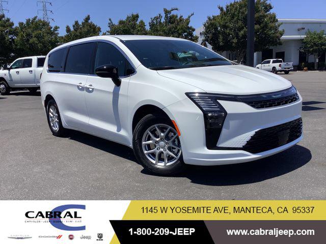 2027 Chrysler Pacifica Select for sale in Manteca, CA