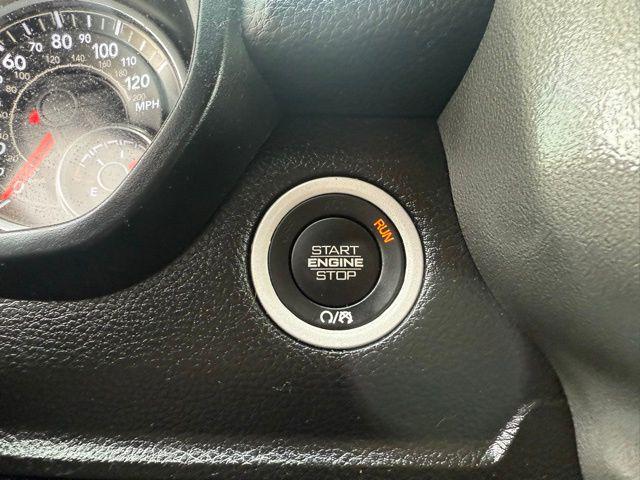 2022 Ram 1500 Big Horn Crew Cab 4x2 5'7" Box